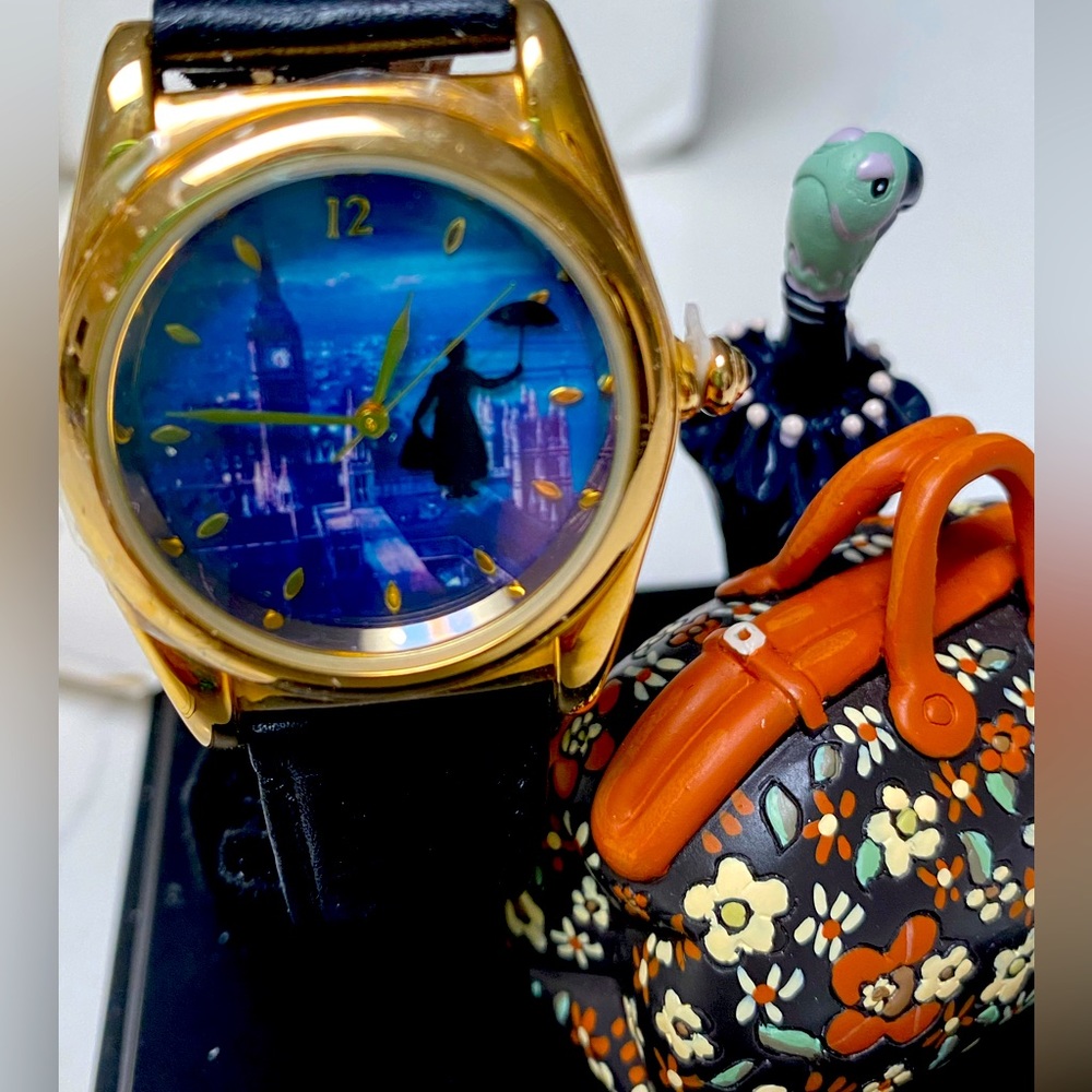 Disney collectors club Marry Poppins watch NIB no. 17 DS-459 WCC7 cherry tree ln